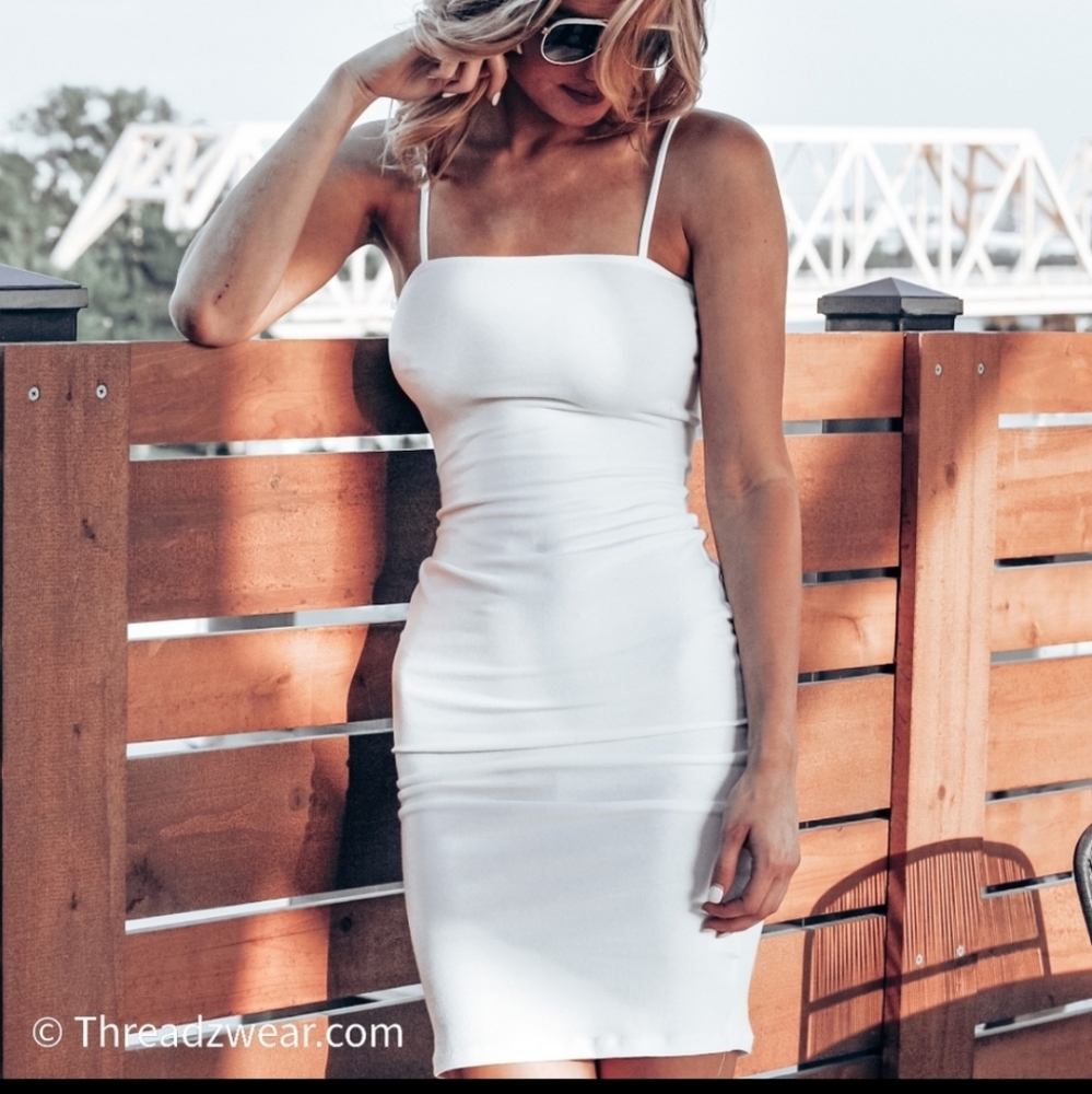 H.P. WHITE BODYCON DRESS - Picture 5 of 5